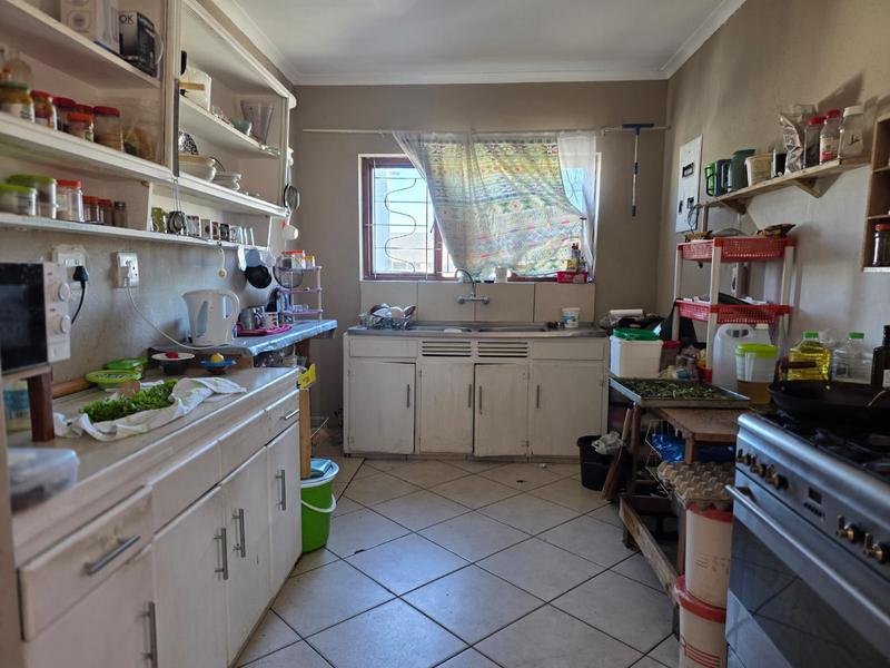 5 Bedroom Property for Sale in Kensington Western Cape